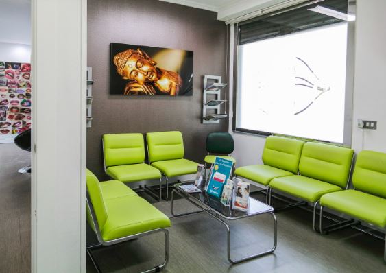 sala espera clinica dental